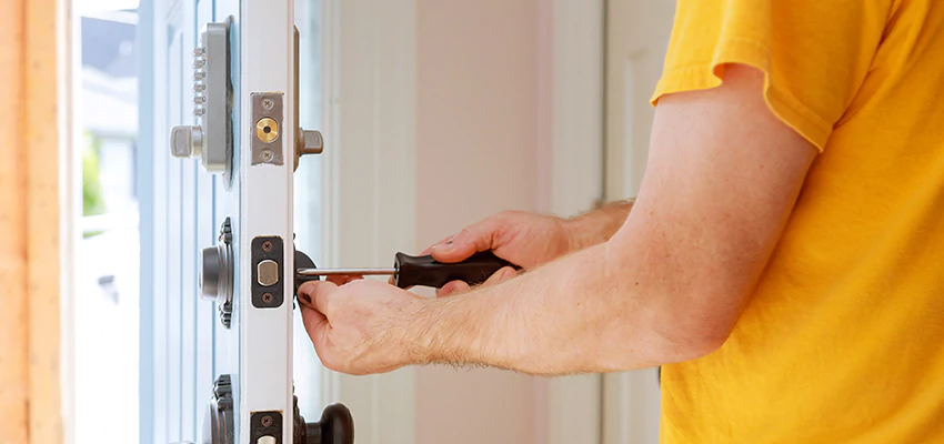 Eviction Locksmith For Key Fob Replacement Services in San Dimas, CA